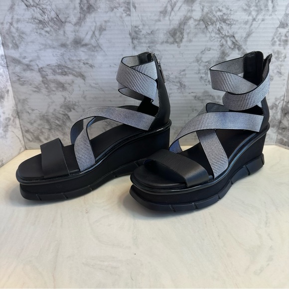 SOREL Joanie III sport strap sandal size 7.5 - Picture 4 of 8